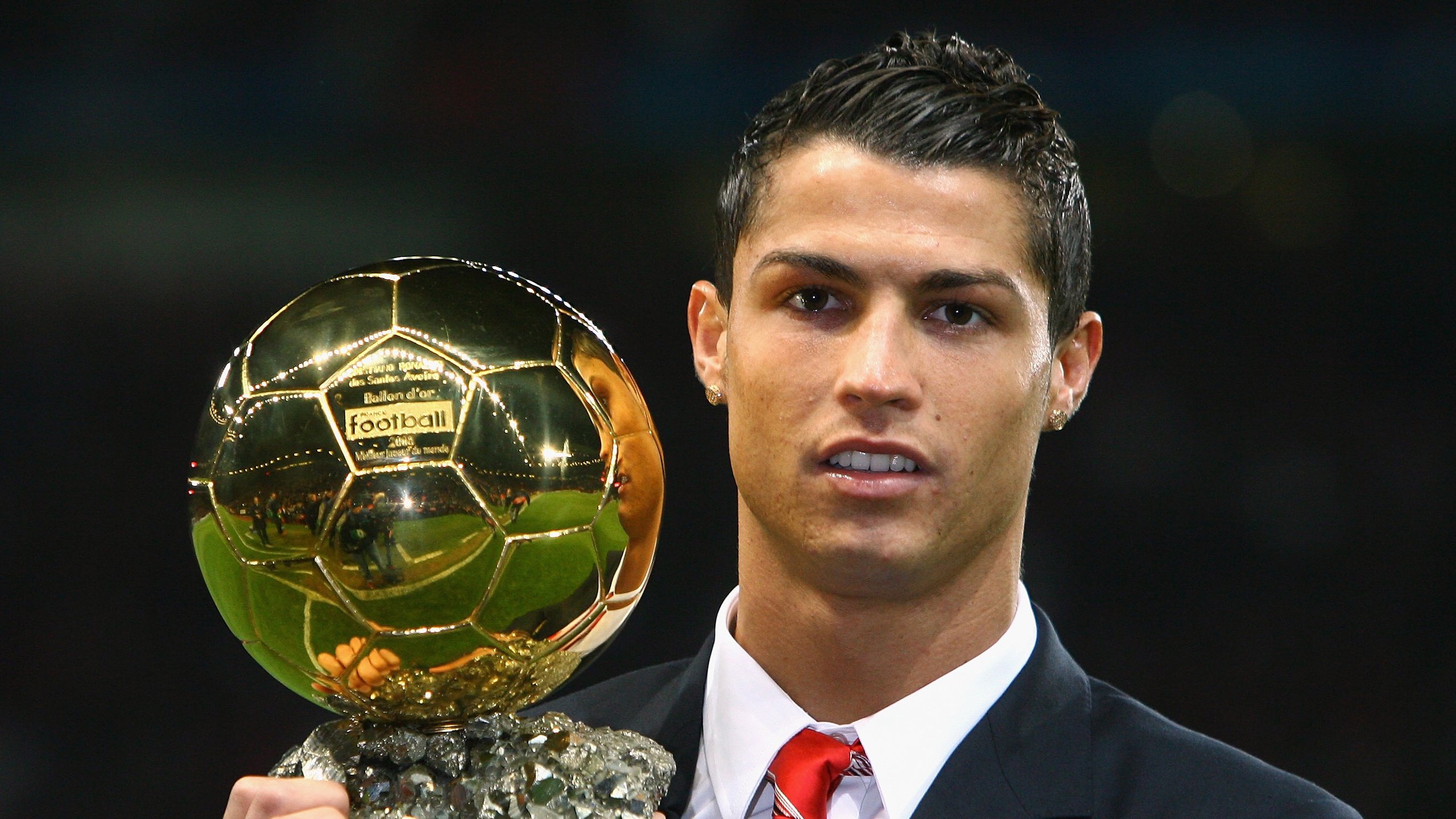 巴萨客场2-1战胜马洛卡，继续保持领先优势，巴萨2比1